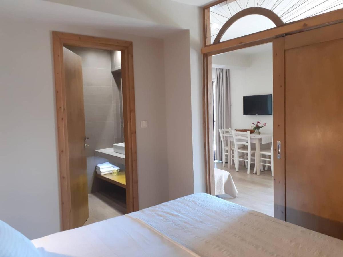 Forest Resort Suites Skiathos Troulos Buitenkant foto